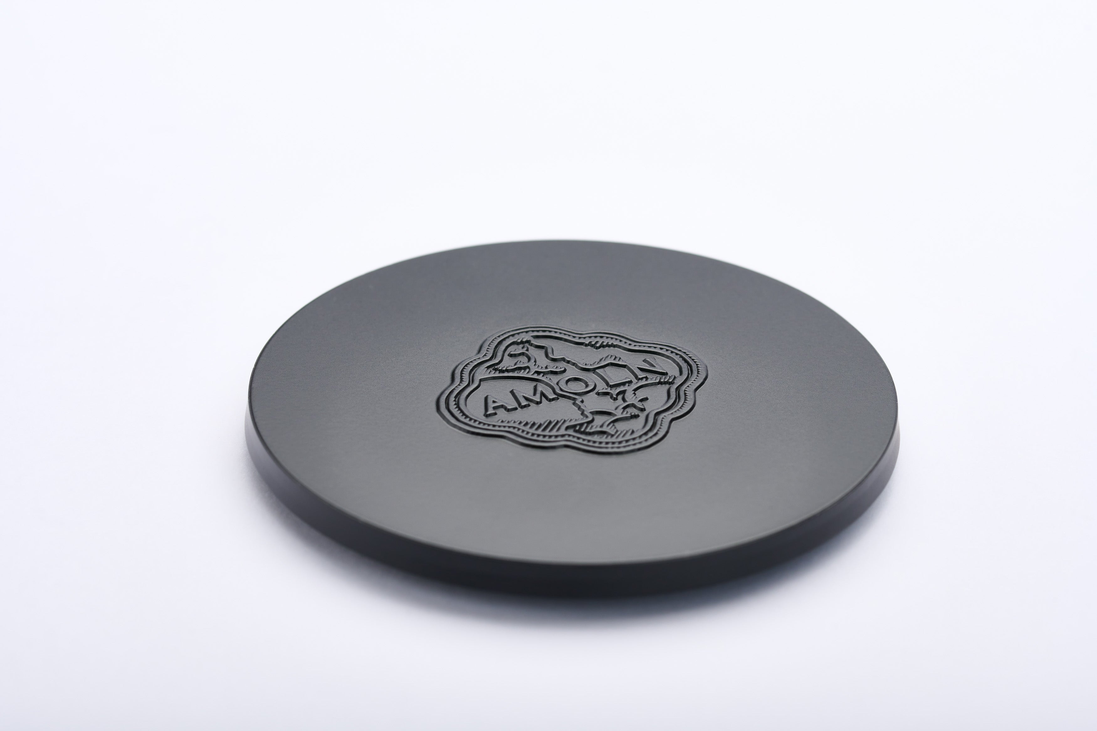 amoln-kerzendeckel-duftkerze-metall-mit-logo image 3