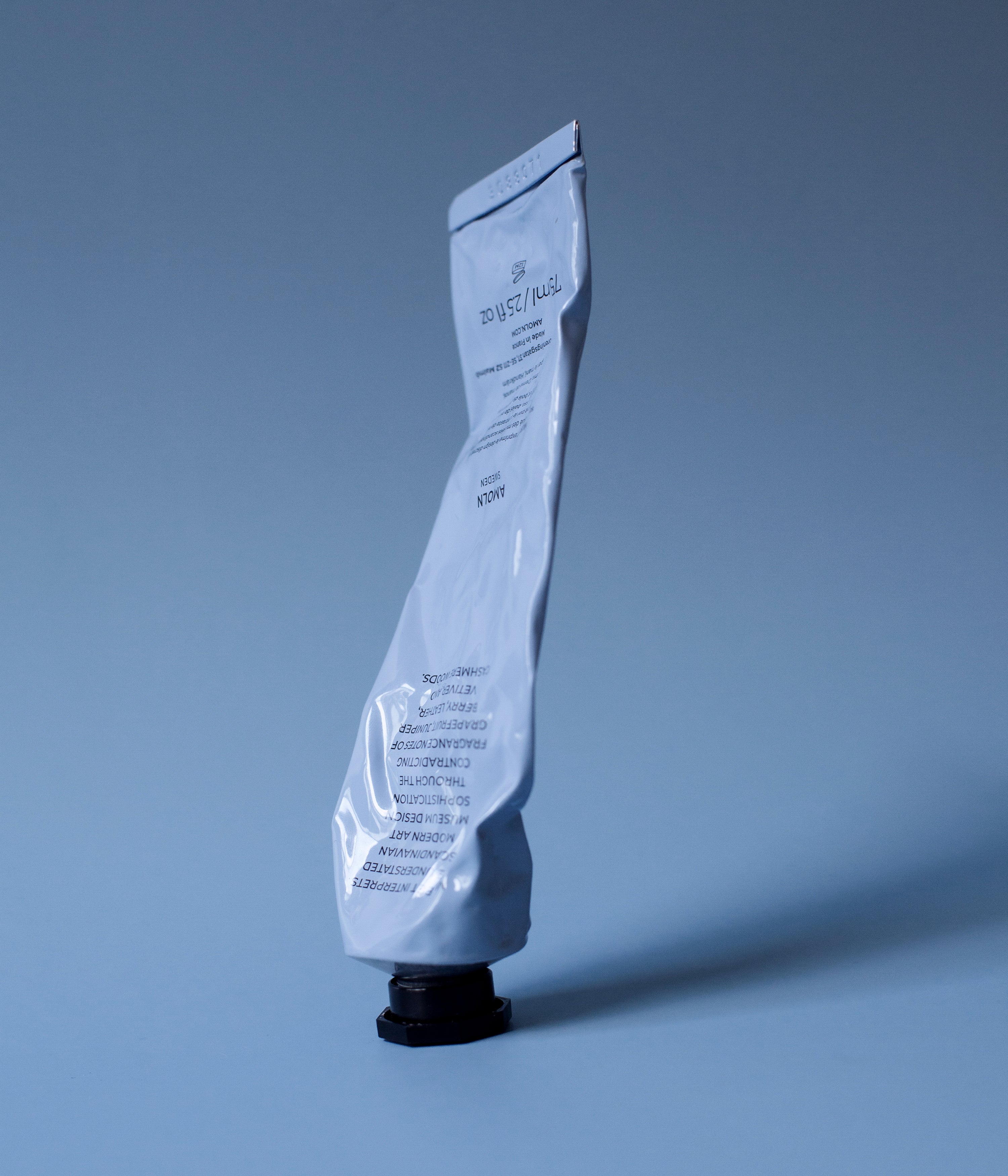 amoln-sisu-bouquet-handcreme-parf-miert-pflegend image 5
